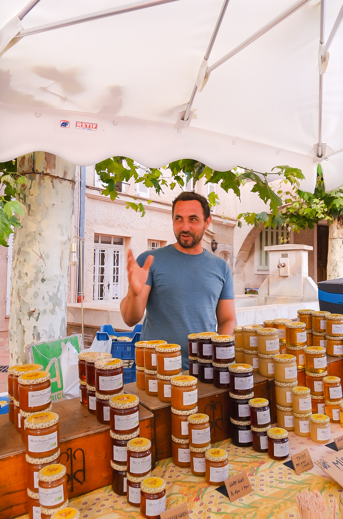 Honey from Boris Lerebours with lavander, taken with Fujifilm X-T4, by Isabel Dröge